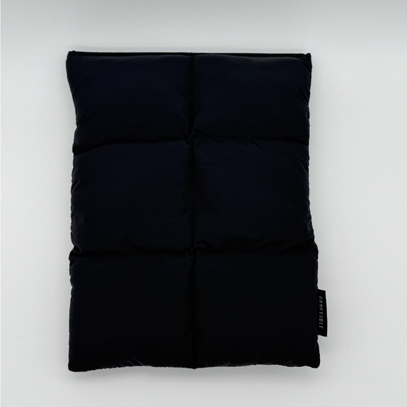 Comfyable Puffy Tablet Sleeve - Picture 1 of 3